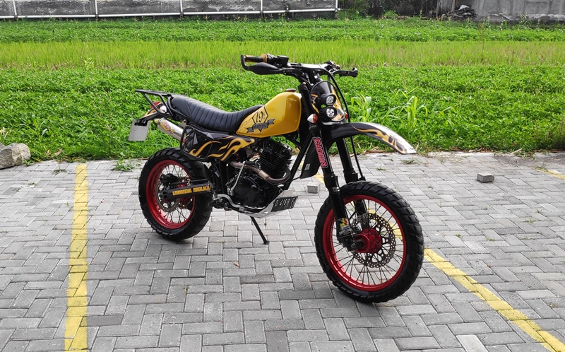 Suzuki Ts 125 Modif Supermoto. Modifikasi Honda Tiger Bertampang Trail Jadul Suzuki TS