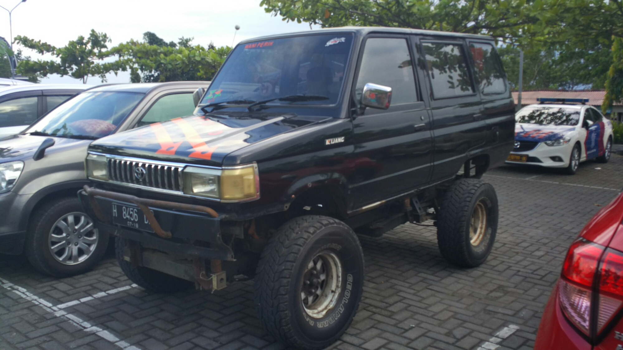 Kijang Modifikasi Off Road. Modifikasi Offroad Big Foot Toyota Kijang, Pake Ban Besar Sangarrr !!