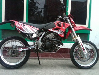 Cs1 Modif Trail Supermoto. Honda CS-1 Ganti Kelamin Jadi Supermoto