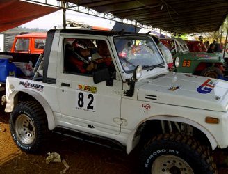 Modifikasi Mobil Offroad Tubular. Rogoh Kocek Rp 220 Juta untuk Bangun Mobil Off-Road