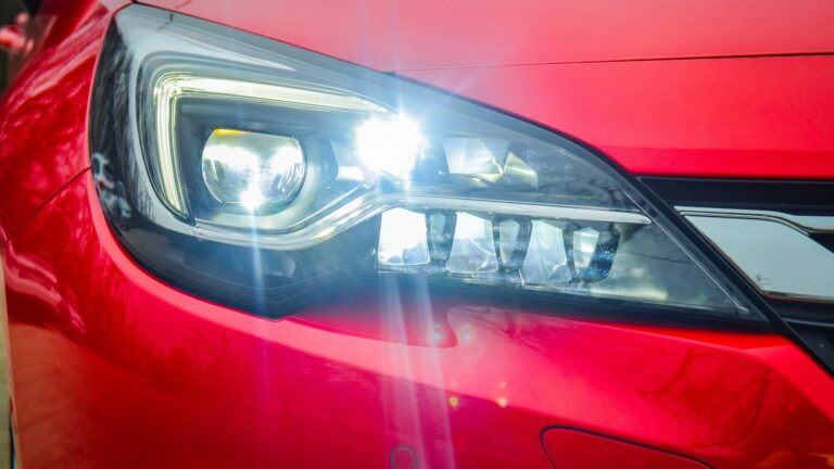 Pasang Lampu Led Mobil. Lampu LED Mobil – Keuntungan, Harga, dan Tips Memilihnya