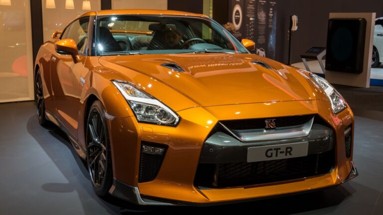 Harga Mobil Gtr R35. Harga Mobil Nissan GTR Baru dan Bekas Plus Spesifikasinya