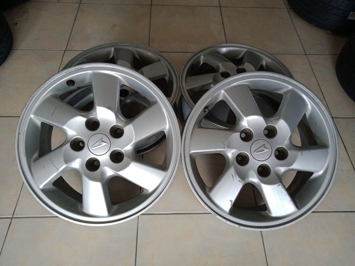 Velg Terios Ring 16. Jual VELG MOBIL BEKAS STD TERIOS RING 16 LEBAR 6,5 PCD 5X114,3 ET50