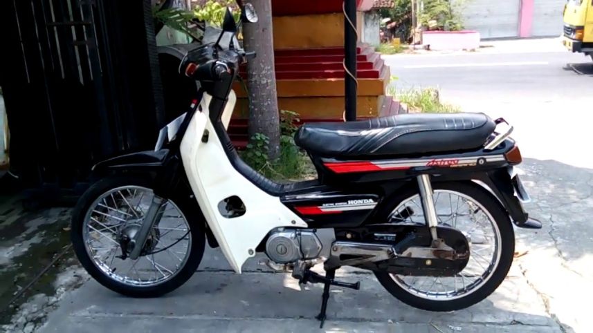 Perbedaan Astrea Legenda 1 Dan 2. Serba-Serbi Honda Astrea Grand, Motor Bebek Sejuta Umat Paling Bandel