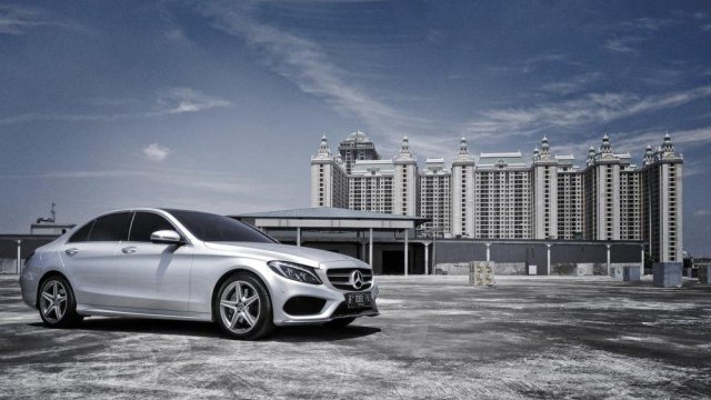 Harga Mobil Mercy C300. Review Mercedes-Benz C 300 AMG 2017: Bekenalan Dengan Varian ...