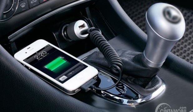 Cara Memasang Charger Mobil. Jangan Sembarang Pilih, Inilah Tips Memilih USB Charger Mobil Terbaik