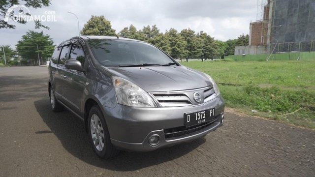 Dimensi Grand Livina 2012. Review Nissan Grand Livina 1.5 XV 2012: Pilihan Low MPV Terbaik Rp 100 Jutaan