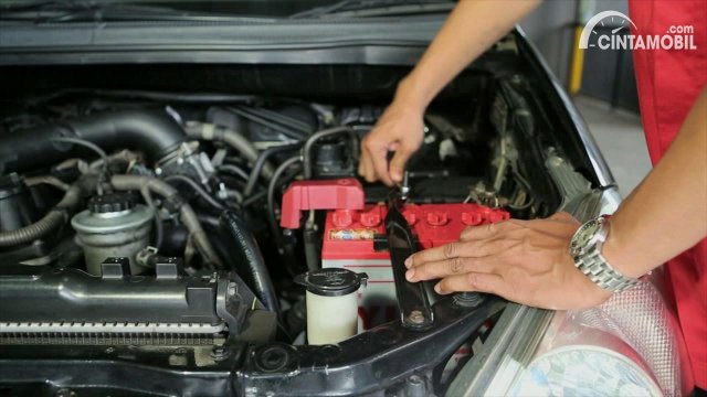 Aki Kering Gs Mobil. Mengenal Jenis Aki & Harga Aki GS Mobil