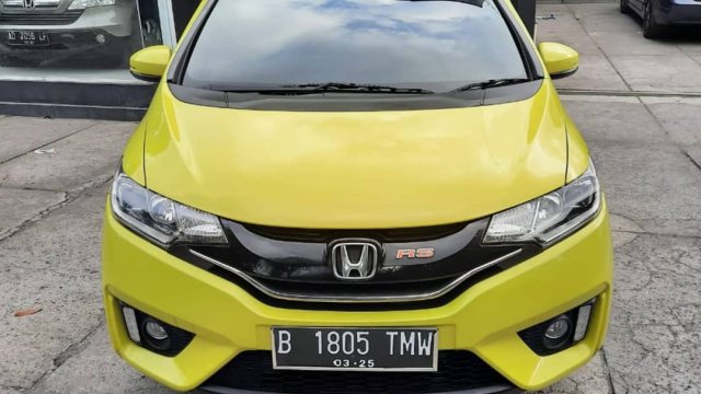 Warna Kuning Honda Jazz. Beli mobil Honda Jazz warna Kuning bekas harga murah kualitas tinggi, jarang dipakai, bebas tabrakan