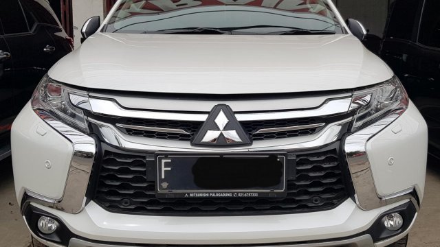 Pajero Sport Warna Putih. Jual mobil Mitsubishi Pajero Sport warna Putih bekas, aman, murah, kilometer rendah, terpercaya