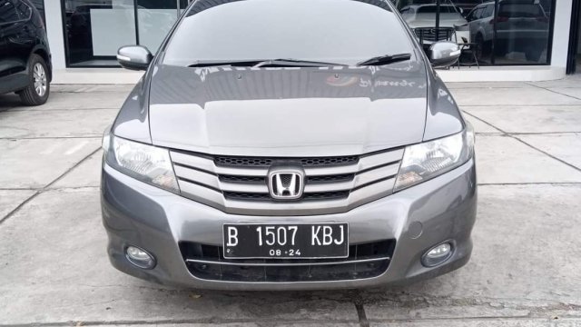 Honda City 2010 Matic. Jual mobil bekas murah di Indonesia