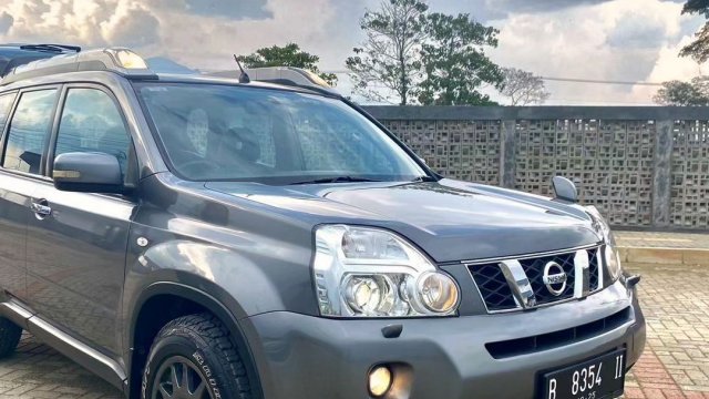 Mobil X Trail 2010. Jual mobil bekas murah di Indonesia