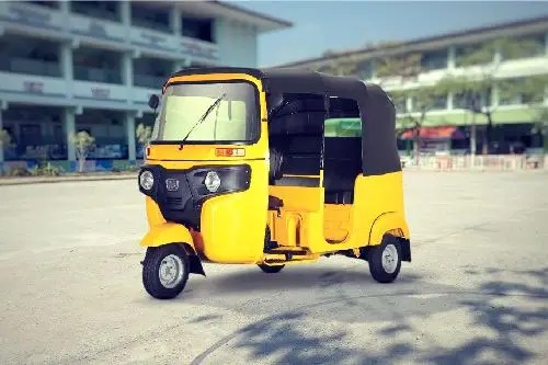 Motor Bajaj Roda 3. Bajaj RE 2023 Harga OTR, Promo Desember, Spesifikasi & Review