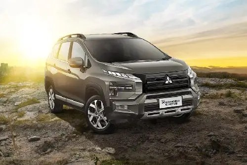 Xpander Vs Xpander Cross. Mitsubishi Xpander vs Mitsubishi Xpander Cross 2022