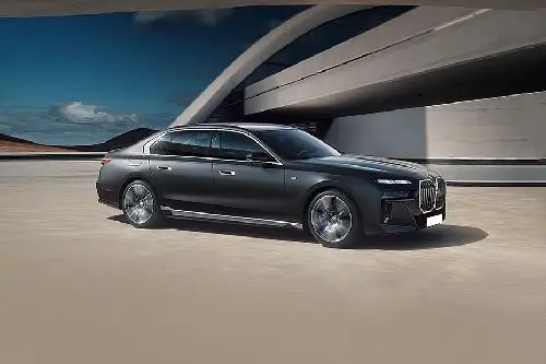 Bmw Seri 7 Opulence. Dihentikan BMW 7 Series Sedan 740Li Opulence Fitur dan Spesifikasi