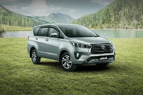 Innova Reborn 2016 Type V. Toyota Kijang Innova 2022 Harga OTR, Promo November, Spesifikasi & Review