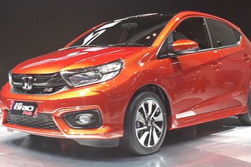 Dp Honda Brio 2021. Honda Brio Naik Harga di 2021, DP Kredit Rp 70 Juta, Cicilan Tipe RS dan Satya Segini