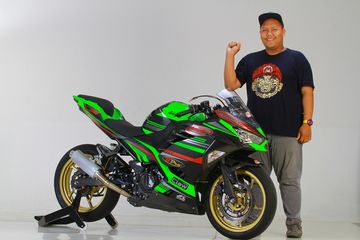 Ninja 250 Full Modif. Modifikasi Kawasaki New Ninja 250, Full Carbon dan Siap Balap Tapi Cuma Buat Pajangan!
