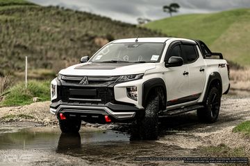 Modif Triton Double Cabin. Modifikasi Double Cabin, MItsubishi Triton Berhasil Diubah Jadi Lebih Ciamik