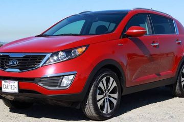 Kia Sportage Gen 2. Seken Keren: Pernah Jadi Mobil Dengan Desain Terbaik Sedunia, Berikut Sejarah KIA Sportage!