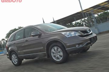 Honda Crv Tahun 2010. Cocok Juga Buat Gaya, Honda CR-V Bekas Keluaran Tahun 2009-2010 Banderolnya Hanya Segini