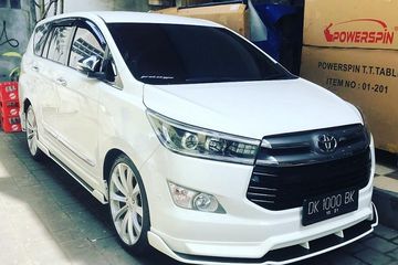 Modifikasi Innova Reborn Putih. Innova Putih Lahir Kembali, Lihat Body Kitnya, Jalan Mesti Hati-Hati