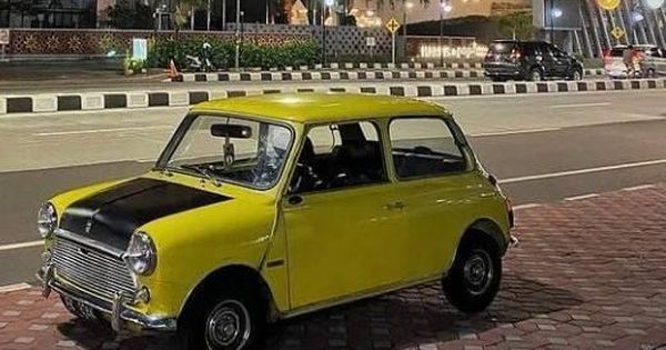 Mini Morris Mr Bean. Serius, Morris MINI Mirip Punya Mr Bean Ini Harganya Cuma Rp 25 Juta