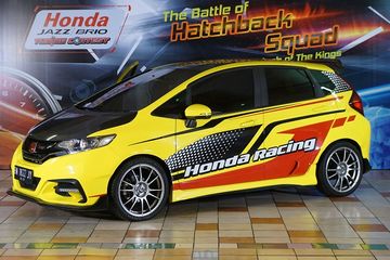 Honda Jazz 2016 Modifikasi. Inspirasi Modif Honda Jazz RS, Makin Sporty Berkelir Ferrari