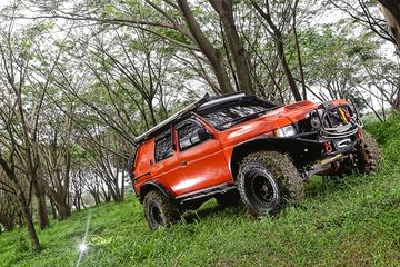 Nissan Terrano Modif Offroad. Nissan Terrano Ini Dimodifikasi Buat Turun Off-Road Demi Anak Tercinta