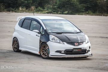 Modifikasi Honda Jazz Ge8. Modifikasi Honda Jazz GE8 Kental Aura JDM, Luar Dalamnya Sporty