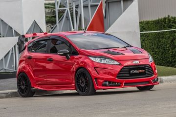 Ford Fiesta Modifikasi Rally. Ford Fiesta Ganteng Pamer Aura Rally, Kombinasi Wajah dan Kaki Agresif