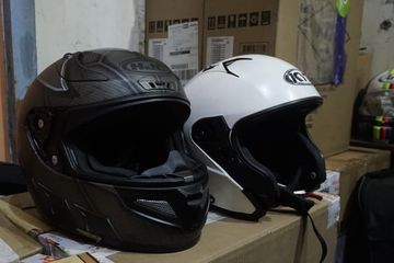 Modifikasi Helm Kyt Rc7. Kisaran Biaya Repaint dan Repair Helm di Bengkel Spesialis, Siapkan Budget Segini Sob