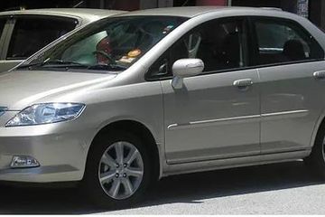 Honda City Vtec 2006. Minat Mobil Bekas Honda CIty VTEC 2006, Segini Harga Ban Barunya