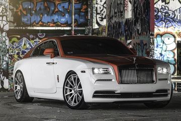 Warna Merah Candy Apple. Rolls-Royce Wraith Coupe Dalam Balutan Candy Apple Red, Manis banget!