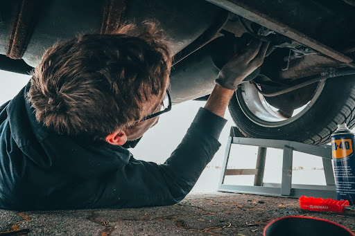 Alat Cas Aki Mobil Yang Bagus. Pahami Kapan Menggunakan Charger Aki Mobil yang Bagus -