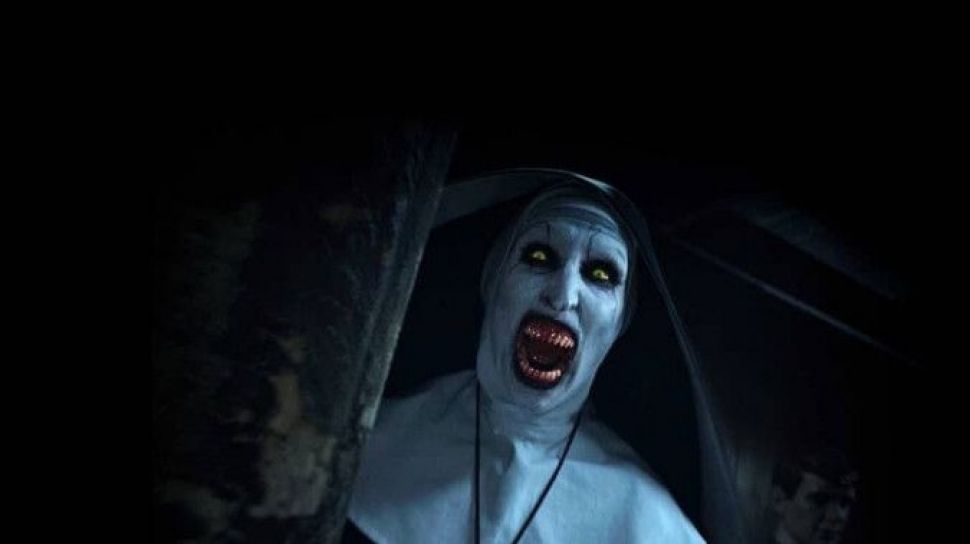 Hantu The Conjuring 2. Asal Usul Valak, Hantu dalam Film The Conjuring 2, Iblis dengan Wujud Biarawati