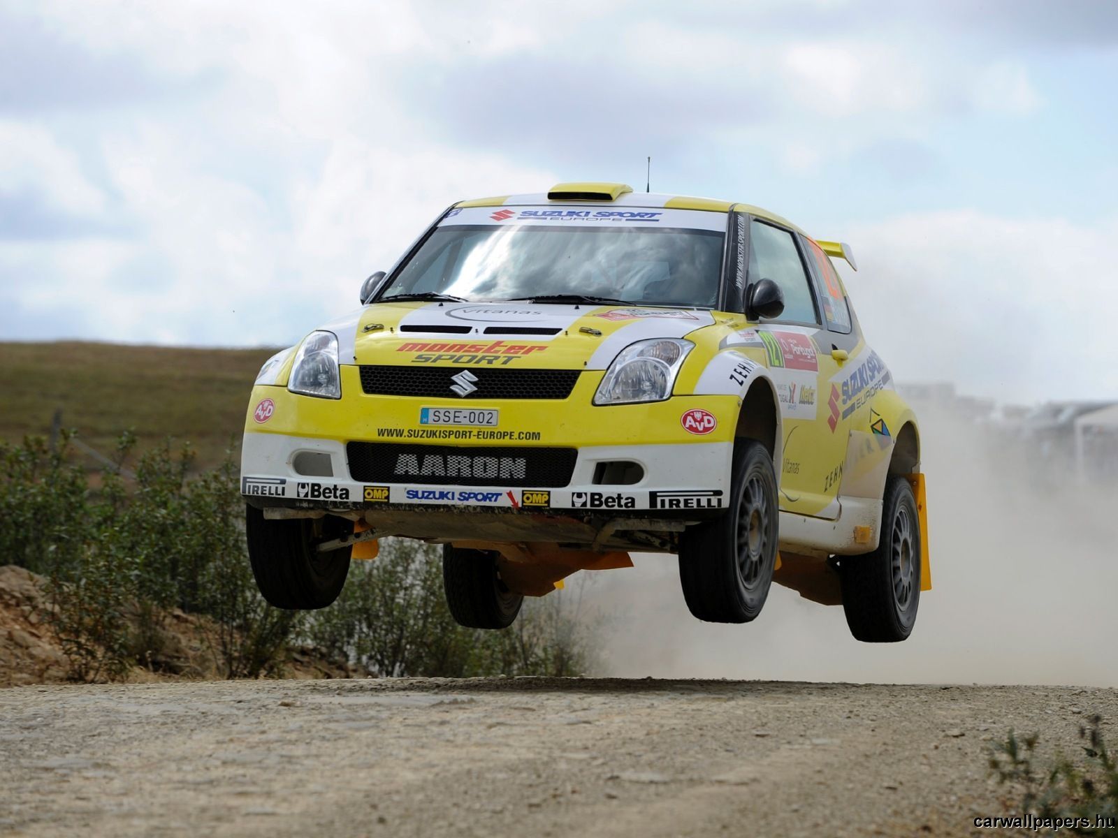 Suzuki Swift Modifikasi Rally. Identik Dengan Kei Car, Suzuki Pernah Berjaya di Ajang Reli Internasional