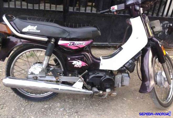 Modifikasi Suzuki Rc 100 Jet Cooled. Suzuki RC 100, Pelopor Tren Motor Bebek Berkapasitas 100cc