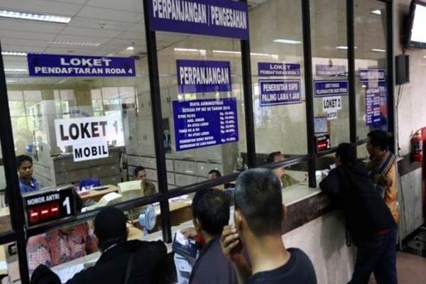 Sim Kendaraan Roda 2. Inilah Tarif Penerbitan SIM, STNK, dan Mutasi Kendaraan Bermotor Per 6 Januari 2017