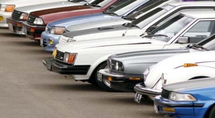 Mobil Sedan Jaman Dulu. Mobil Nostalgia, Ini 10 Mobil Lawas yang Tetap Dicari Penggemar