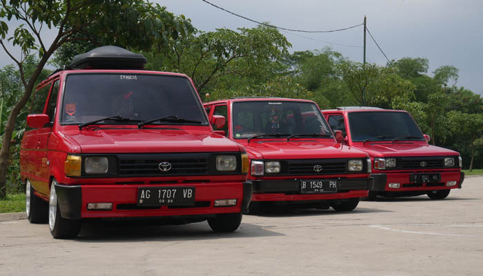 Modifikasi Kijang Super Ceper. Trio Modifikasi Kijang Ceper: Enggak Zaman Komunitas Ribut-ribut, Norak!