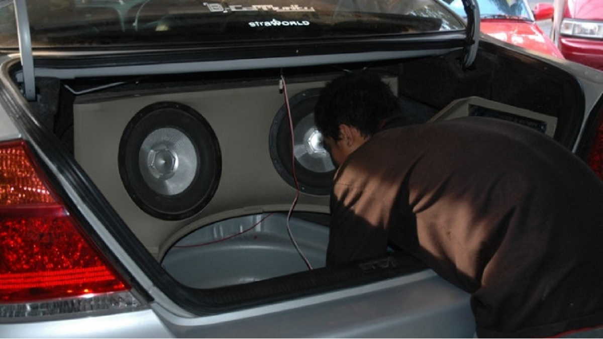 Cara Pasang Subwoofer Ke Amplifier. Cara Pasang Subwoofer Mobil Tanpa Power Mudah Sesuai Fungsinya