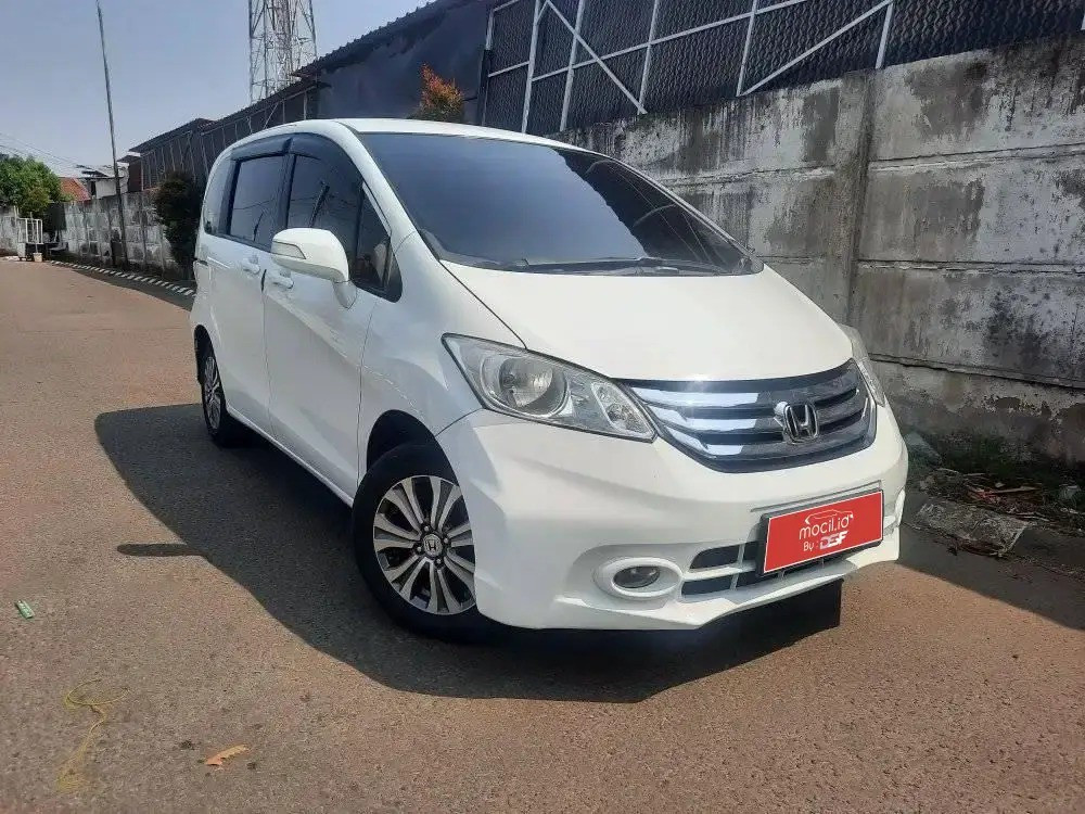 Honda Freed 2015 Psd. Mobil HONDA FREED 1.5L E PSD AT 2015