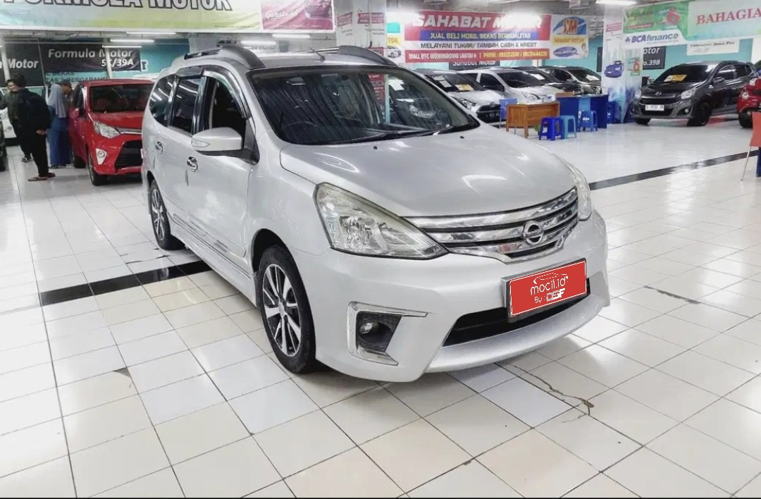 Grand Livina Hws 2017. Mobil NISSAN GRAND LIVINA HWS 1.5L AT 2017