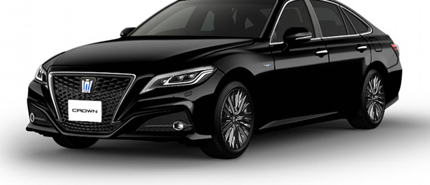 Toyota crown majesta 2020